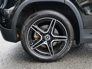 GLA 250 e AMG Sport AHK Distr. LED Pano HUD Navi