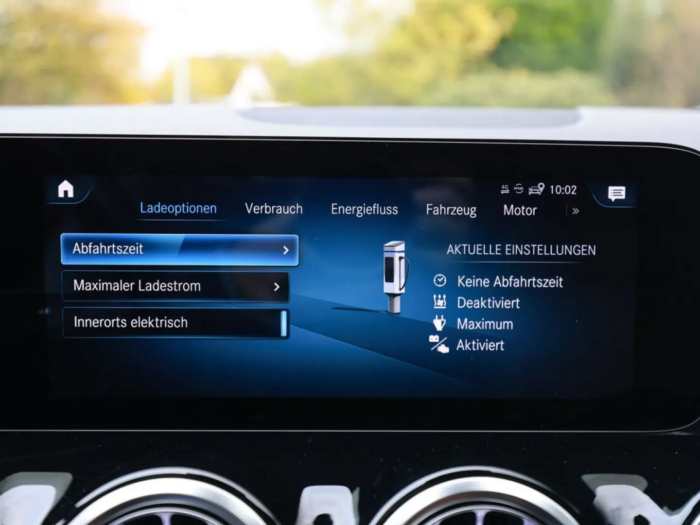 GLA 250 e AMG Sport AHK Distr. LED Pano HUD Navi