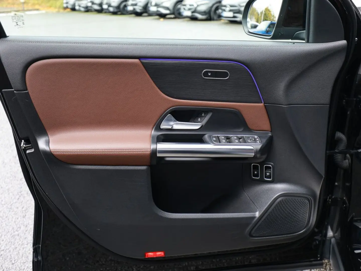 GLA 250 e AMG Sport AHK Distr. LED Pano HUD Navi