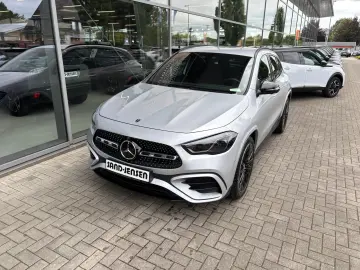 GLA 250 4M AMG Line Premium Night AHK Fahrerass