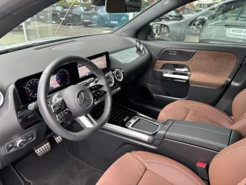 GLA 250 4M AMG Line Premium Night AHK Fahrerass