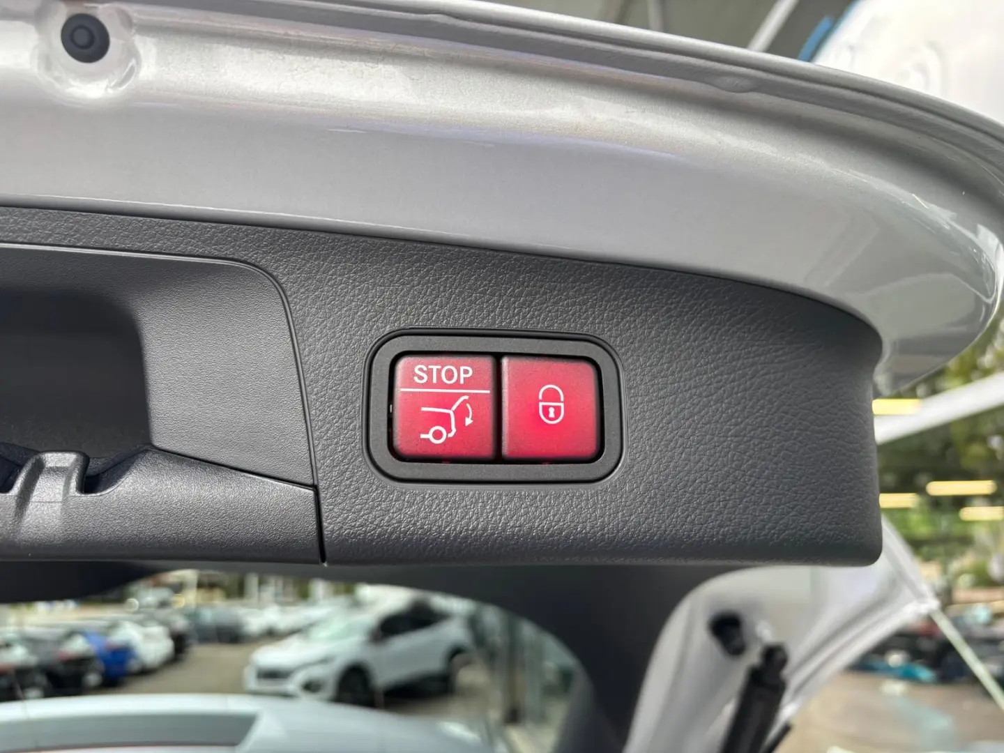 GLA 250 4M AMG Line Premium Night AHK Fahrerass