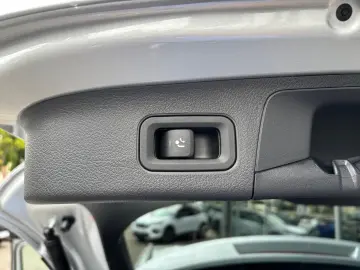 GLA 250 4M AMG Line Premium Night AHK Fahrerass