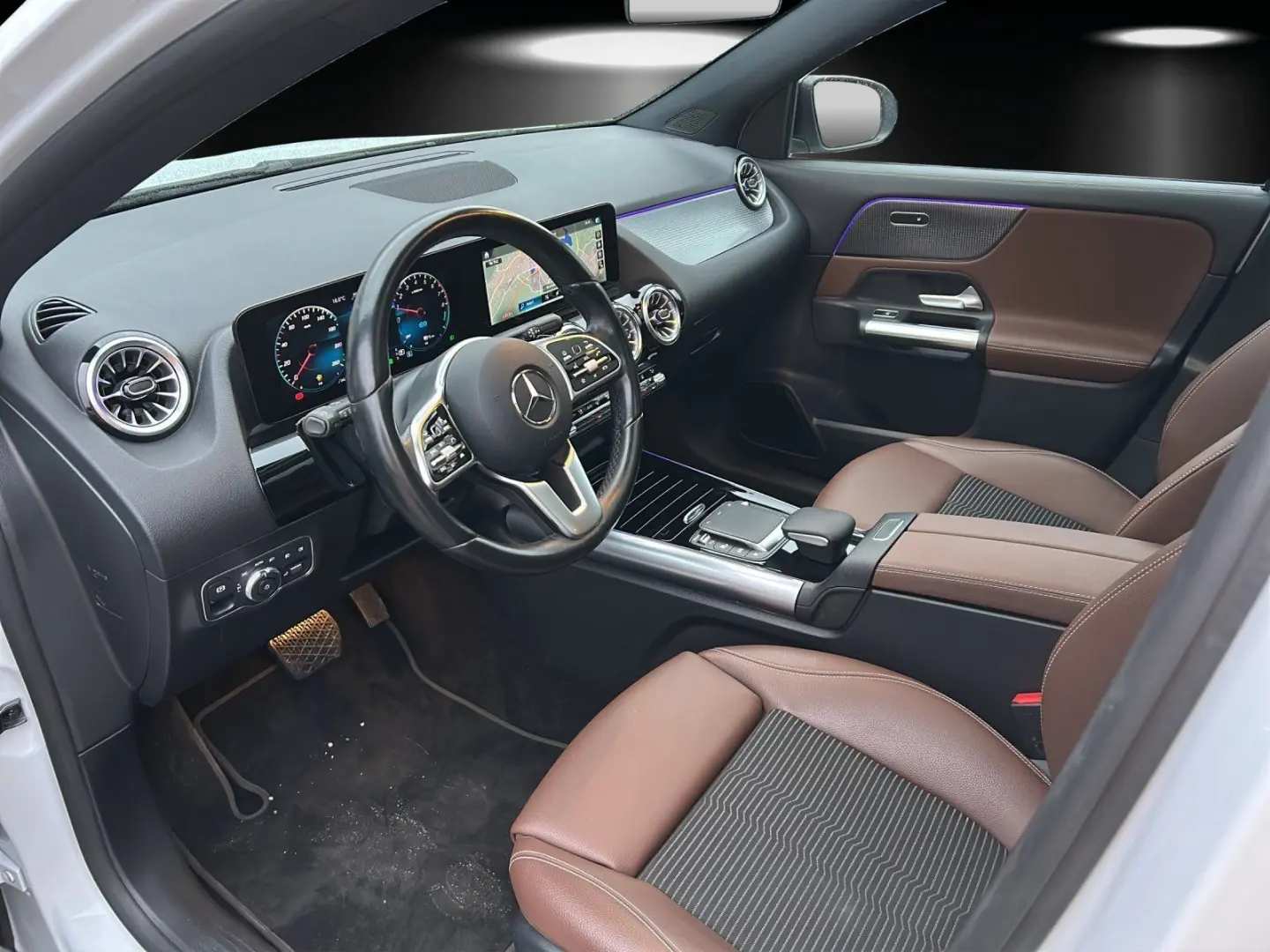 GLA250e Night DISTR Pano AHK KeyGo LED 22kw Hifi