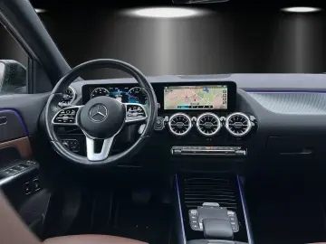 GLA250e Night DISTR Pano AHK KeyGo LED 22kw Hifi