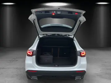 GLA250e Night DISTR Pano AHK KeyGo LED 22kw Hifi