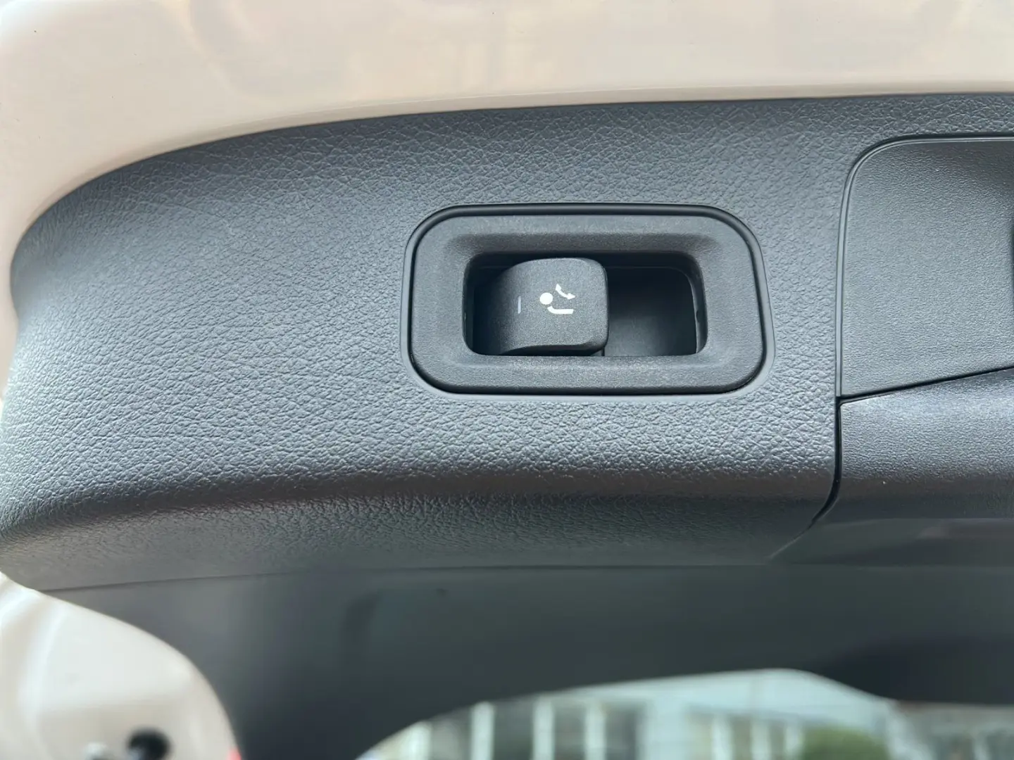 GLA250e Night DISTR Pano AHK KeyGo LED 22kw Hifi