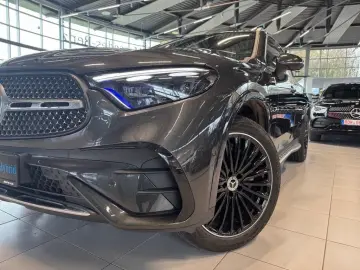 GLC 300 de 4M AMG  20''  Pano-D.  DIGITAL  AHK