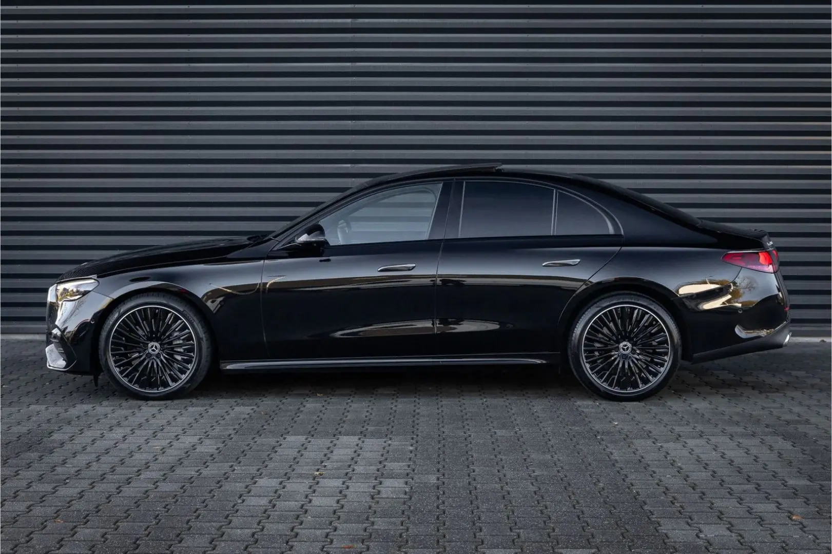 E 450 d 4MATIC AMG Line -Night Winter -20 inch -