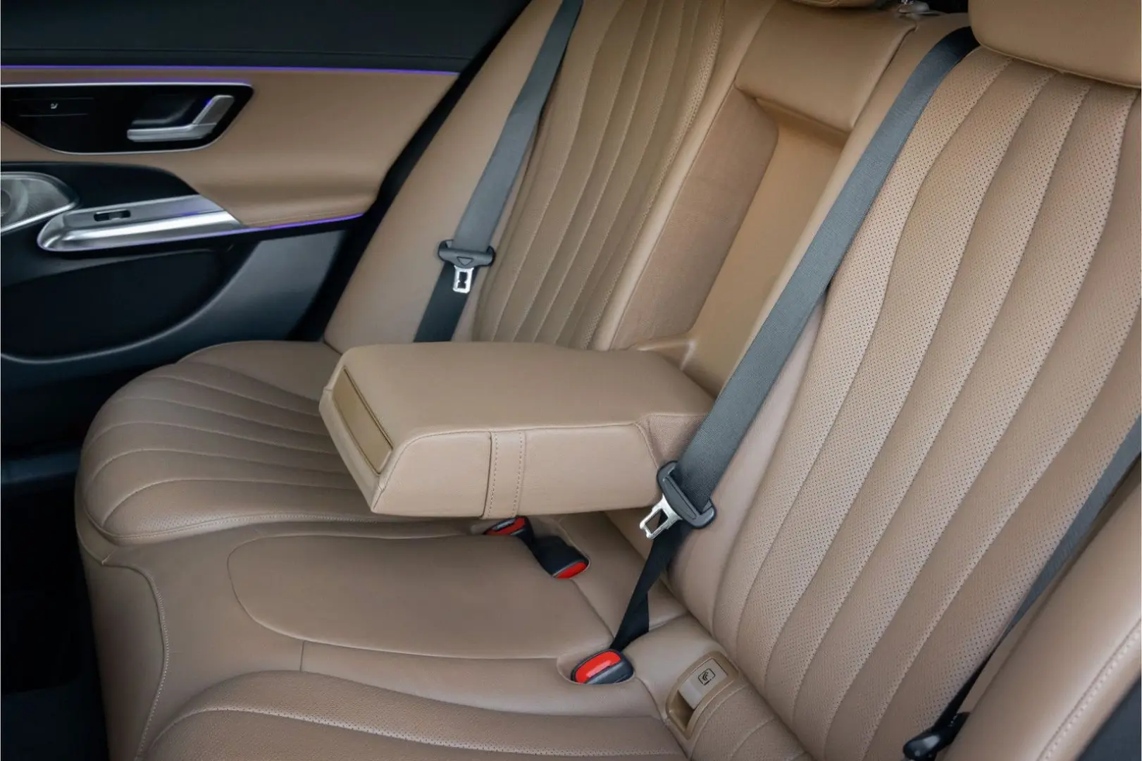 E 450 d 4MATIC AMG Line -Night Winter -20 inch -