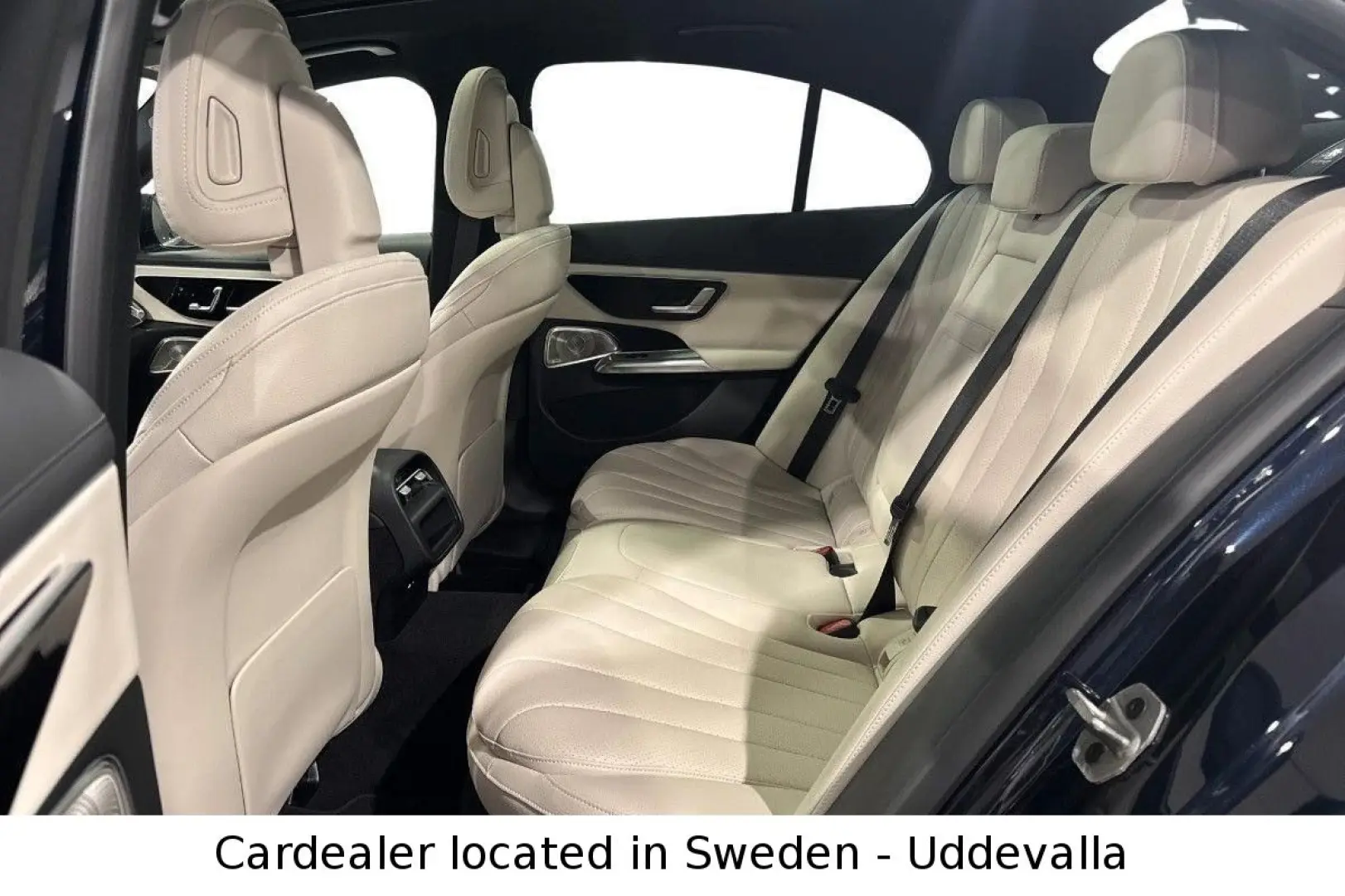 E 300 E 300e 4Matic AMG 313hp PANO Burmester VAT