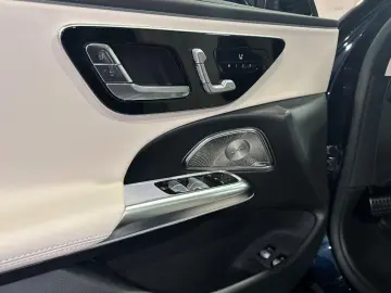 E 300 E 300e 4Matic AMG 313hp PANO Burmester VAT