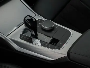 330e M Sport Akustik Laser DrProf. 360  H&K HuD