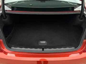 330e M Sport Akustik Laser DrProf. 360  H&K HuD