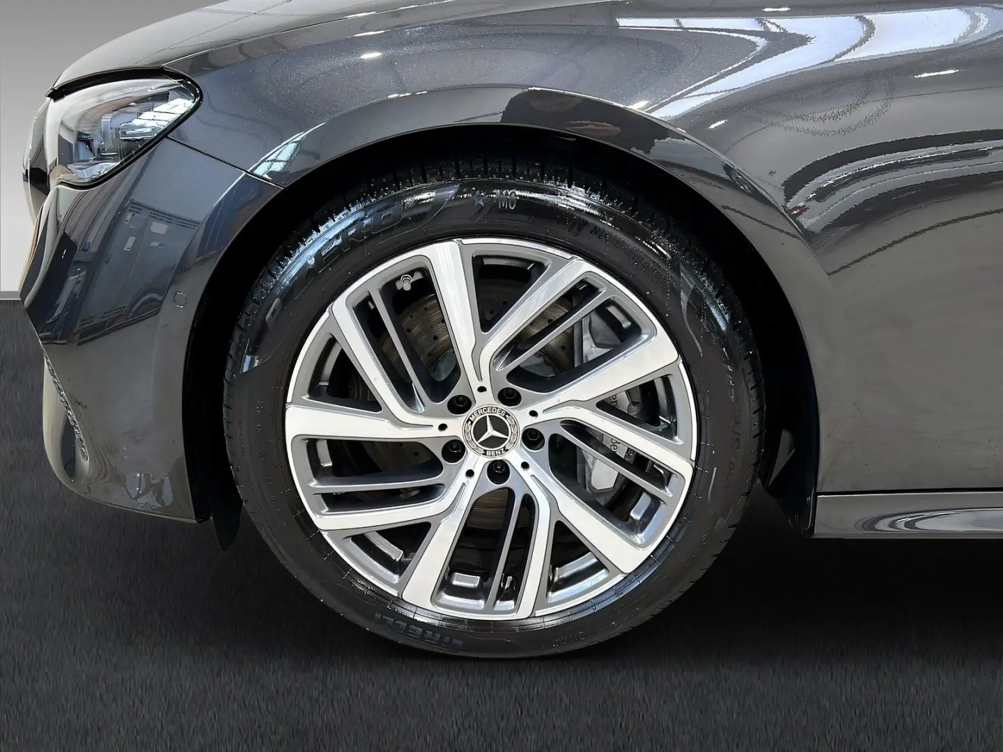 E 450 d 4M AVANTGARDE DISTR Superscreen Memo 360