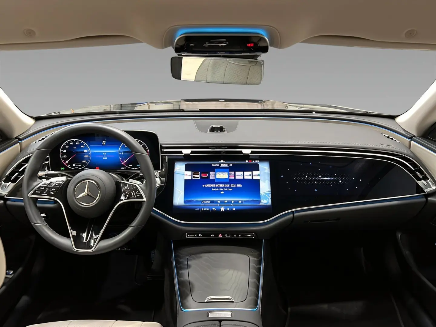 E 450 d 4M AVANTGARDE DISTR Superscreen Memo 360