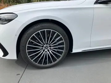 E 400 e 4Matic AMG Line MBUX CAM LEDER BURM 4D