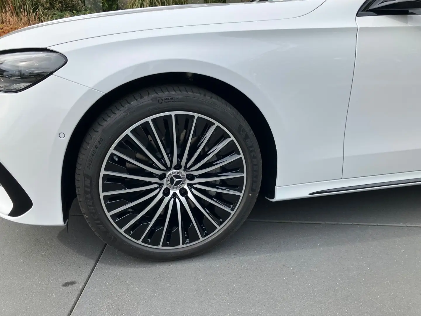 E 400 e 4Matic AMG Line MBUX CAM LEDER BURM 4D