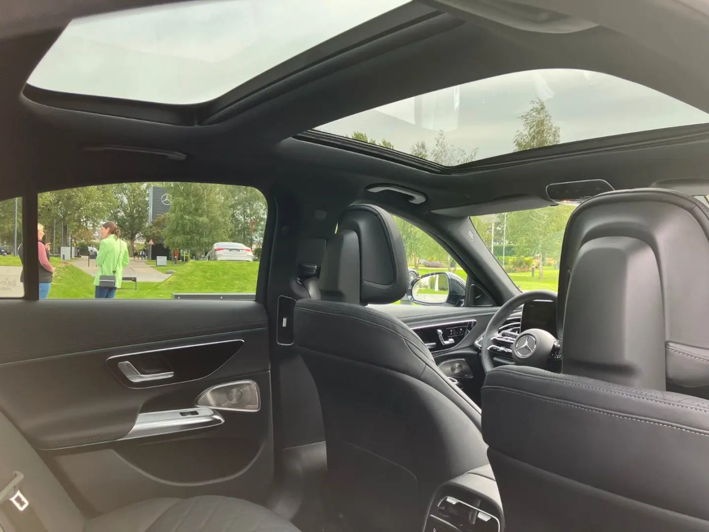 E 400 e 4Matic AMG Line MBUX CAM LEDER BURM 4D