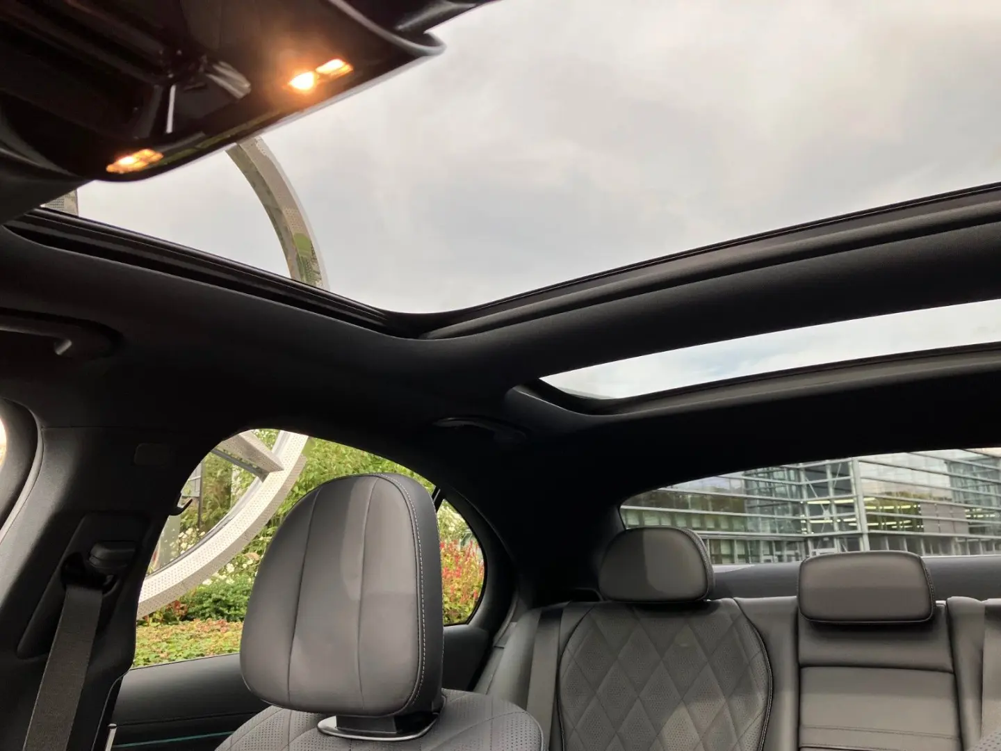 E 400 e 4Matic AMG Line MBUX CAM LEDER BURM 4D