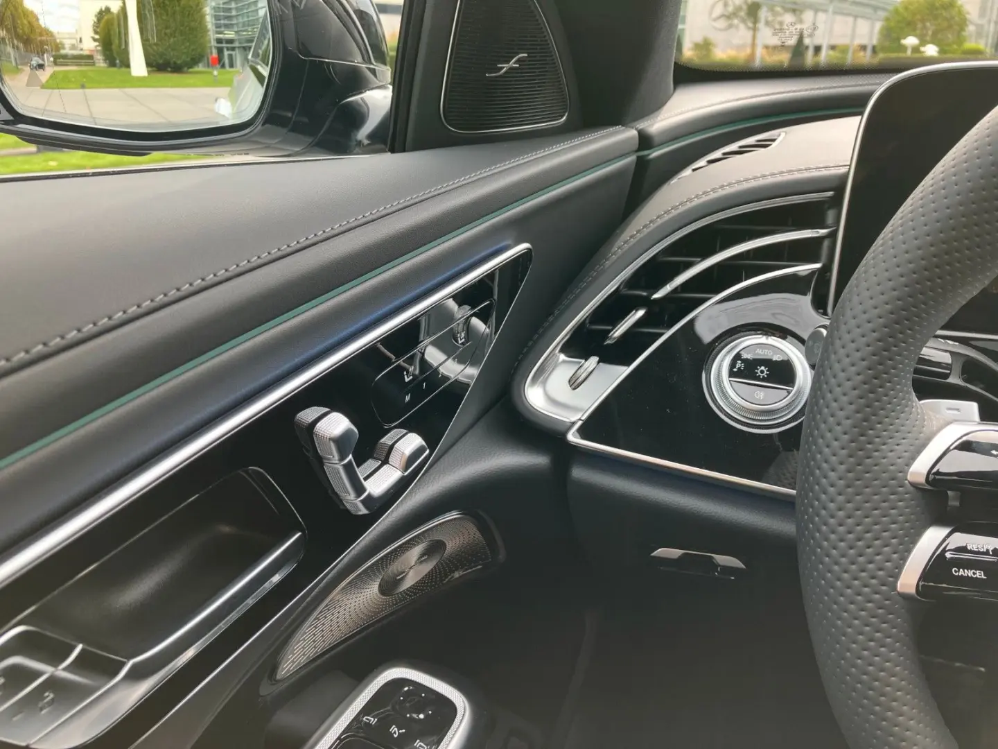 E 400 e 4Matic AMG Line MBUX CAM LEDER BURM 4D