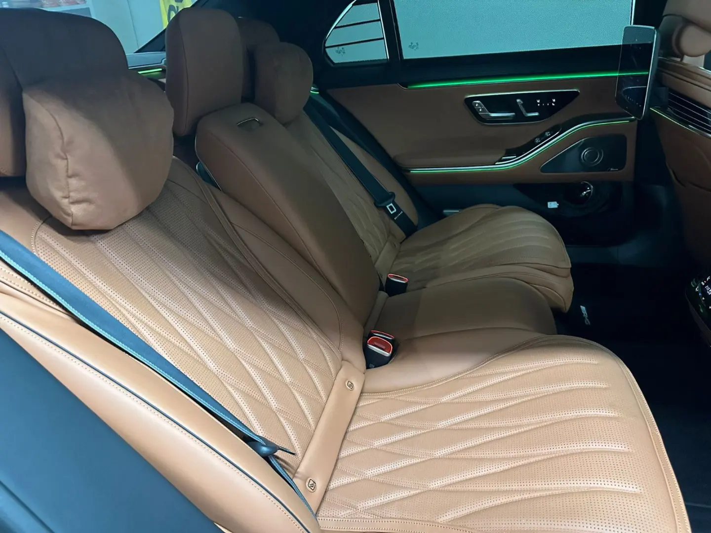 S 63 E Performance L  KERAMIK TV CARBON 4D