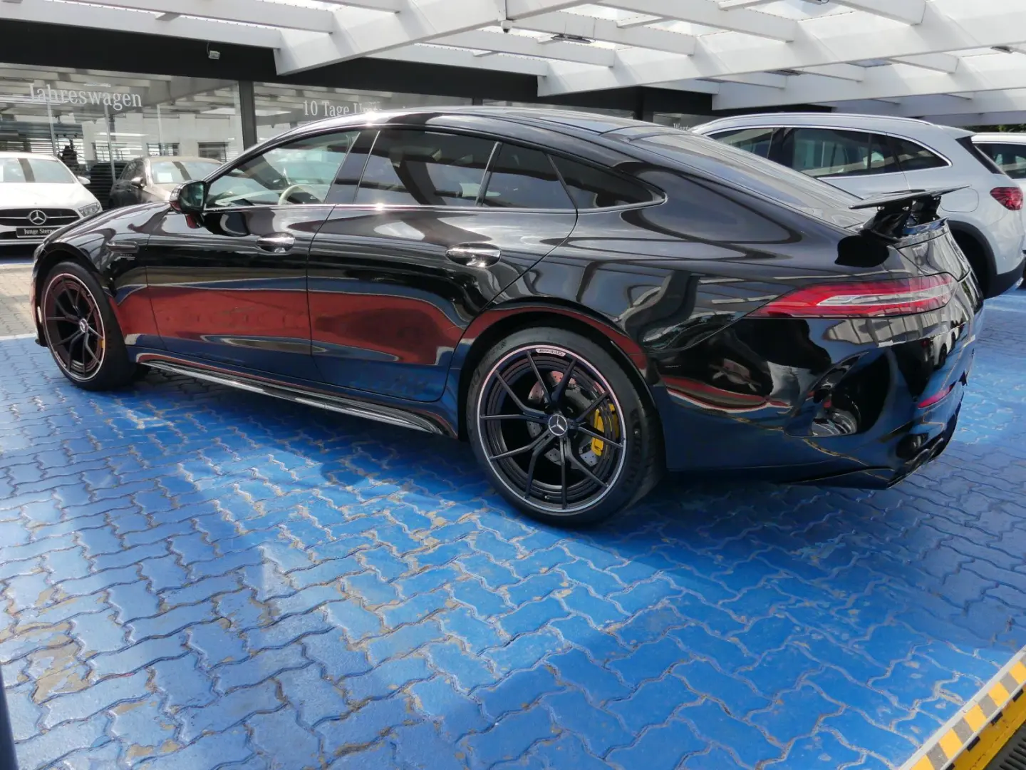 Mercedes-AMG GT 53 4MATIC  AMG DYNAMIC PLUS Pak.