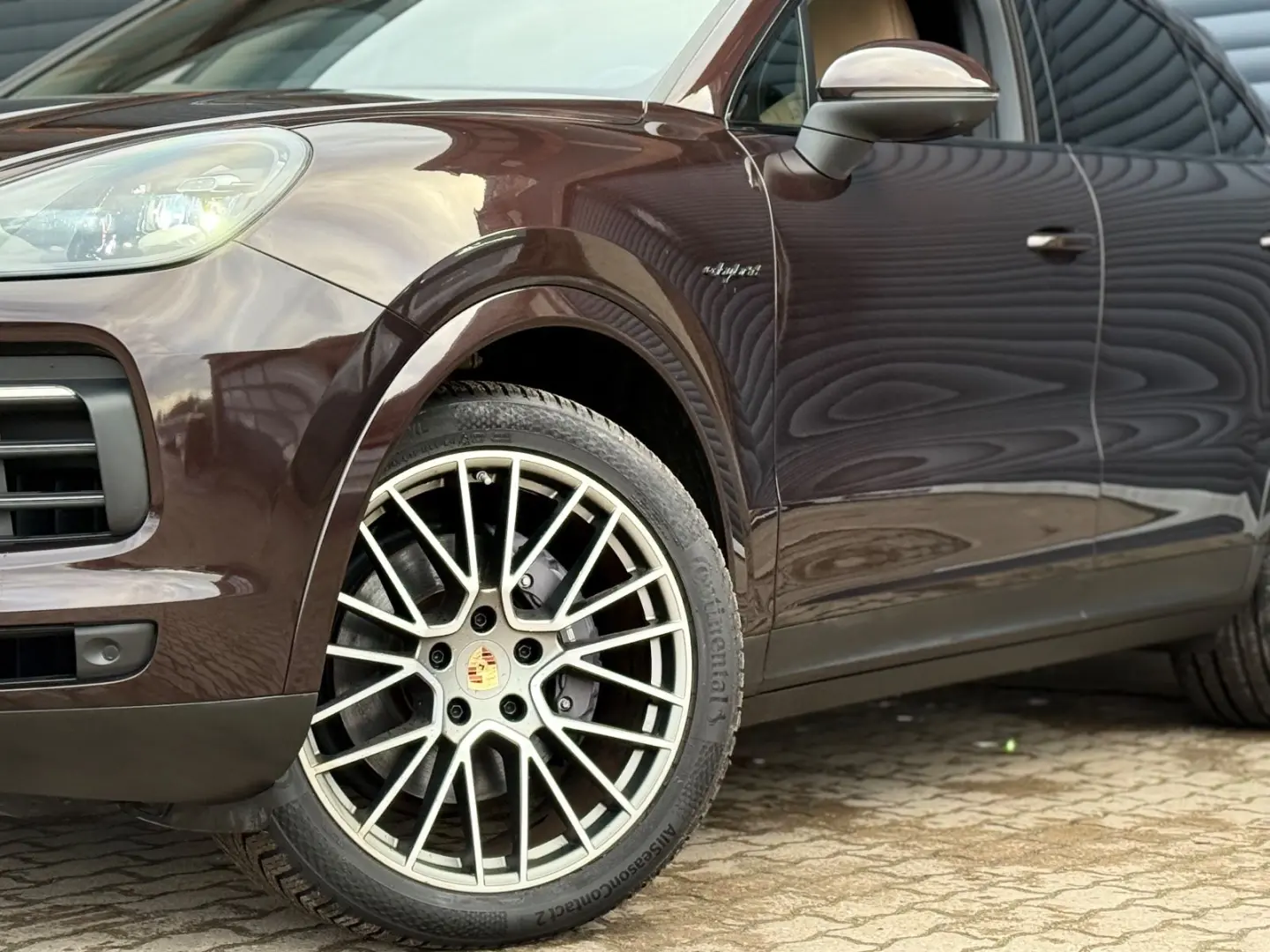 Porsche Cayenne Hybrid Platinum Edition