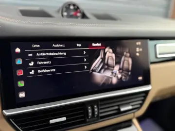 Porsche Cayenne Hybrid Platinum Edition