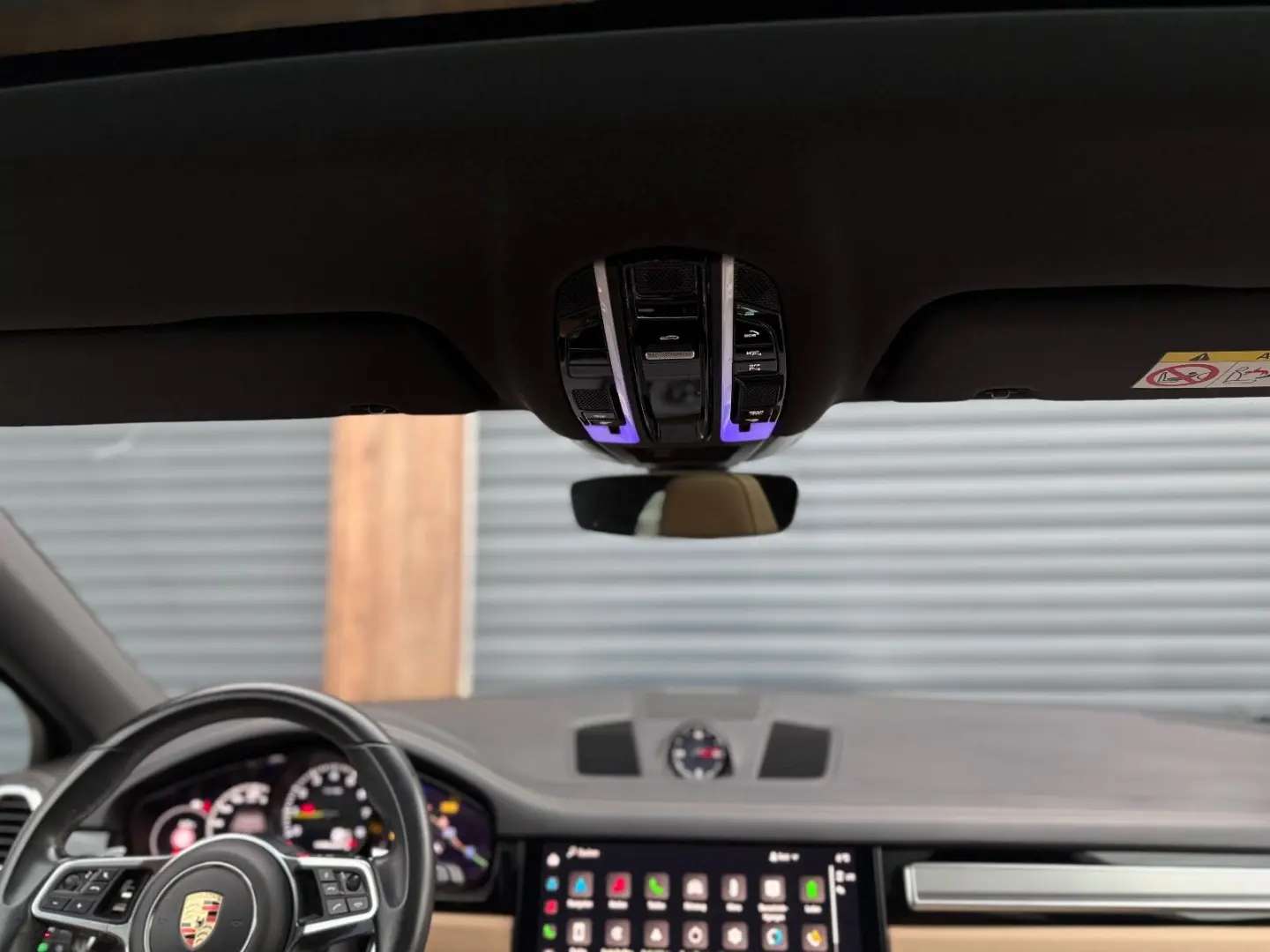 Porsche Cayenne Hybrid Platinum Edition