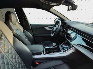 Q8 55 TFSI e quattro S line Navi Matrix Alu AHK