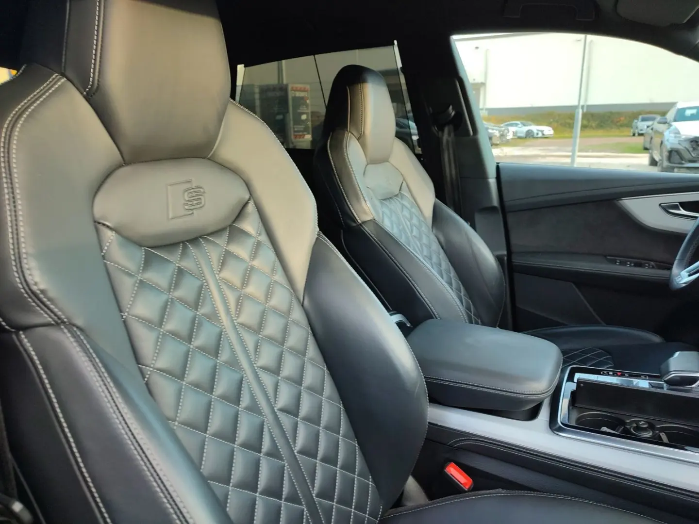 Q8 55 TFSI e quattro S line Navi Matrix Alu AHK