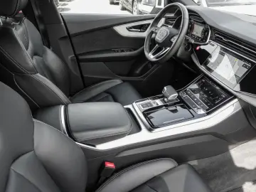 Q8 SUV 55 TFSI e quattro 280(381) tiptronic Virt