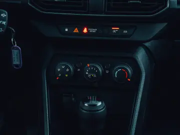 Dacia Logan Benzina   GPL 90CP