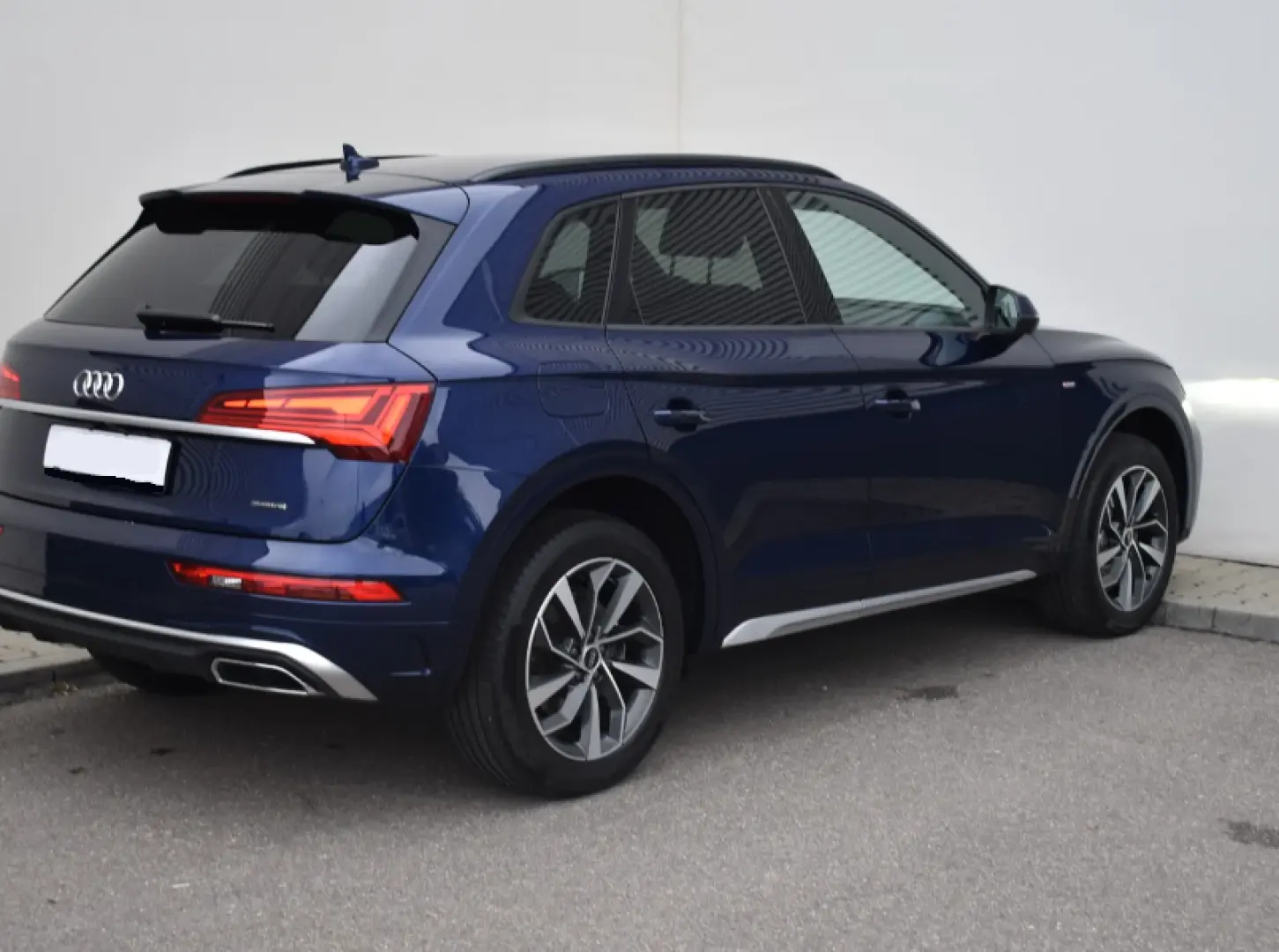 AUDI Q5 40 TDI quattro S line