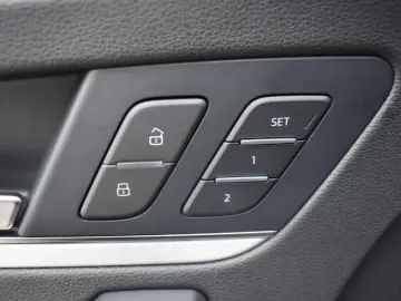 AUDI Q5 40 TDI quattro S line