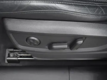 AUDI Q5 40 TDI quattro S line