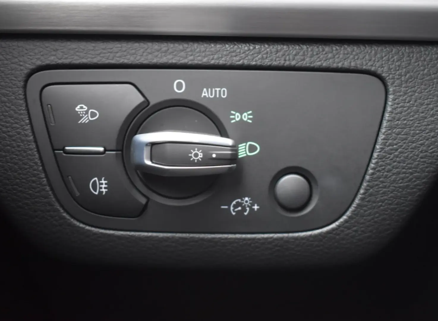 AUDI Q5 40 TDI quattro S line