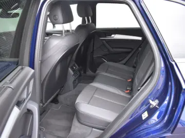 AUDI Q5 40 TDI quattro S line