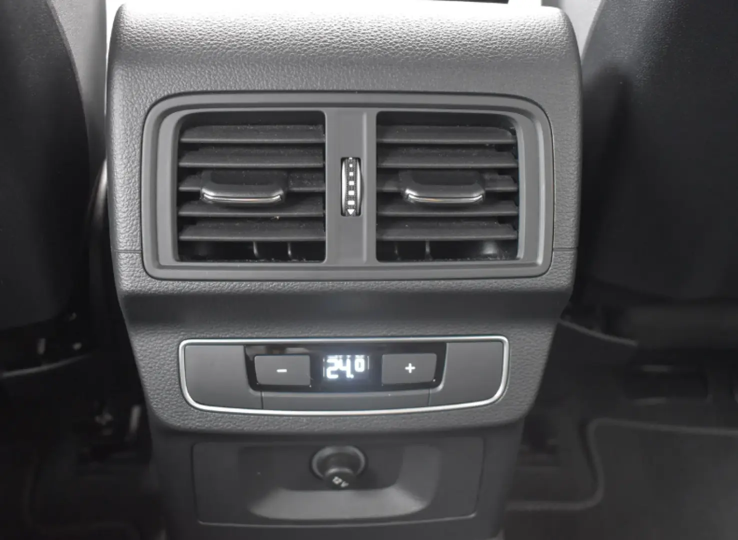 AUDI Q5 40 TDI quattro S line