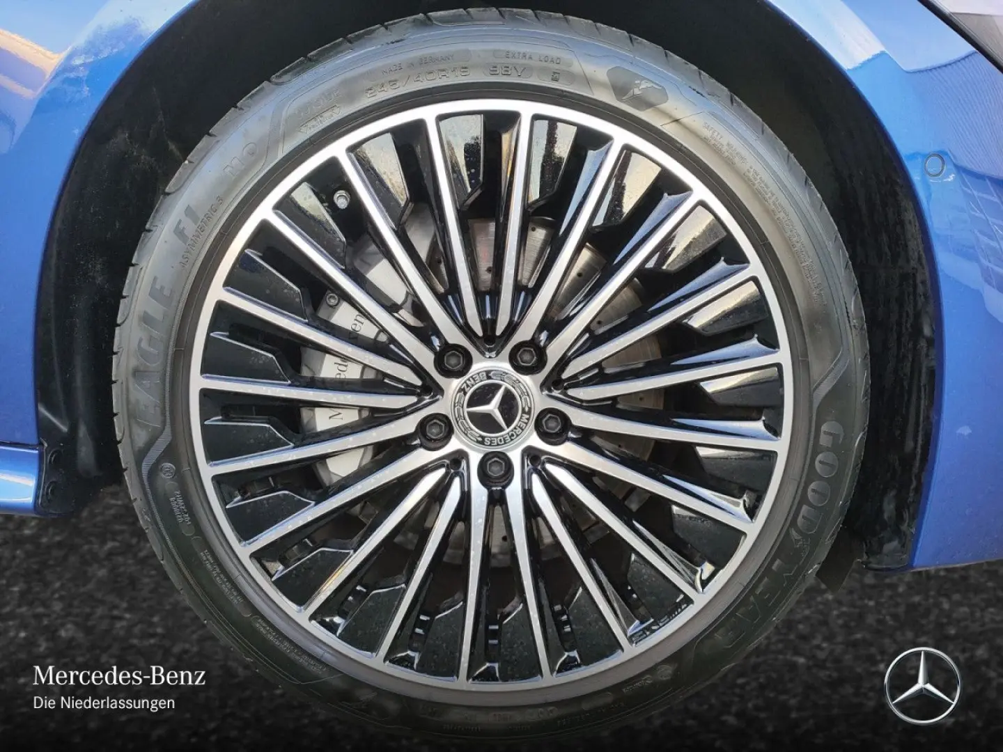 CLE 300 e Cp. AMG Adv.  PANO HUD DIGI MEMO KEY