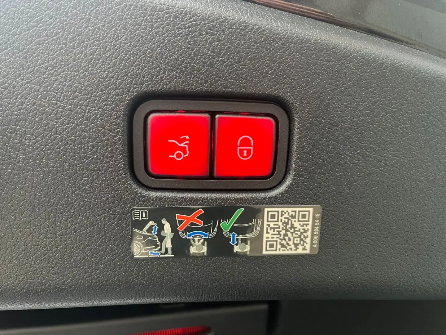 CLE 300 4M AMG  PREMIUM HA-LENKUNG MEMO STHZ 360