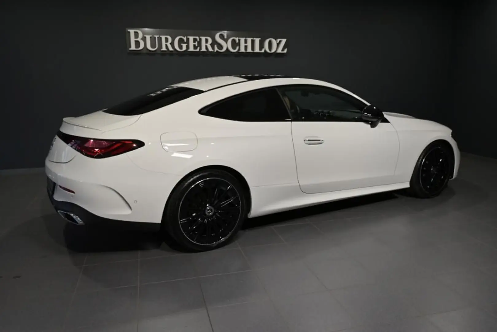 CLE 300 4M Coupé AMG LED TOTW NAVI MEMORY SZKL