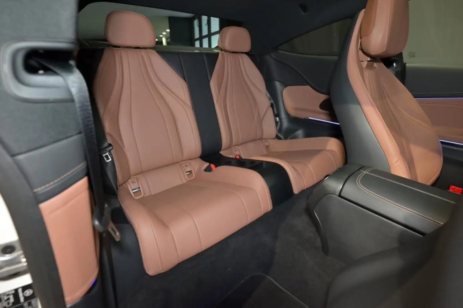 CLE 300 4M Coupé AMG LED TOTW NAVI MEMORY SZKL