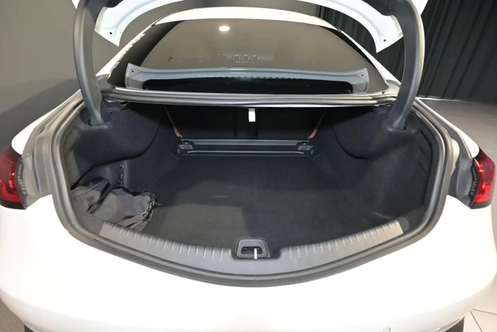 CLE 300 4M Coupé AMG LED TOTW NAVI MEMORY SZKL