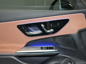 CLE 300 4M Coupé AMG LED TOTW NAVI MEMORY SZKL