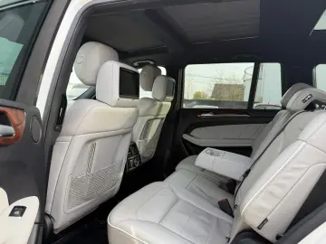 MERCEDES - BENZ GL 350 BLUETEC 4MATIC