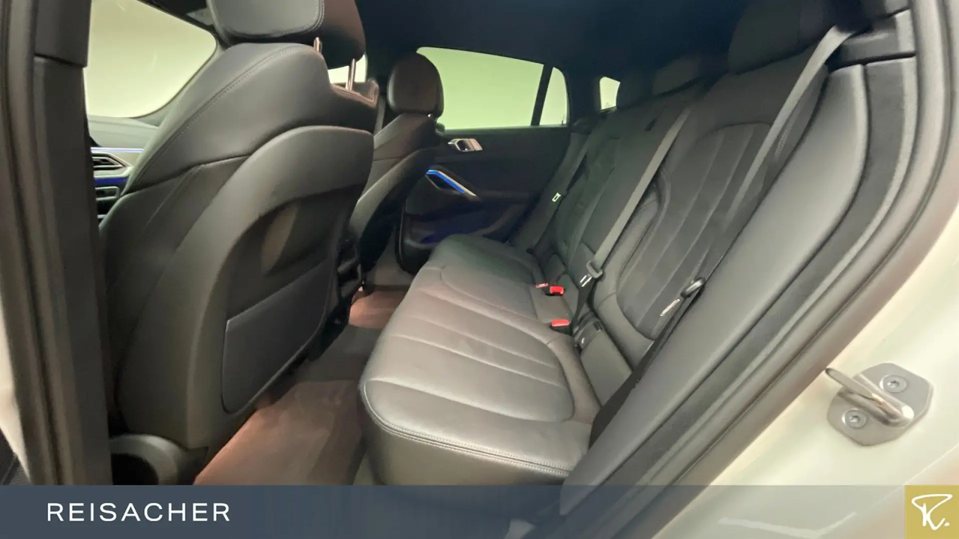 X6 xDrive40d A M-Sport AHK DAProf Leder Autom