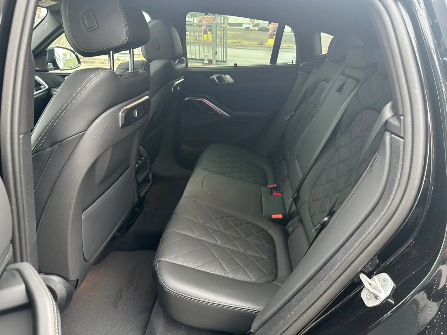 X6 30 d xDrive M Sport HK Pano HuD 22  Softclose