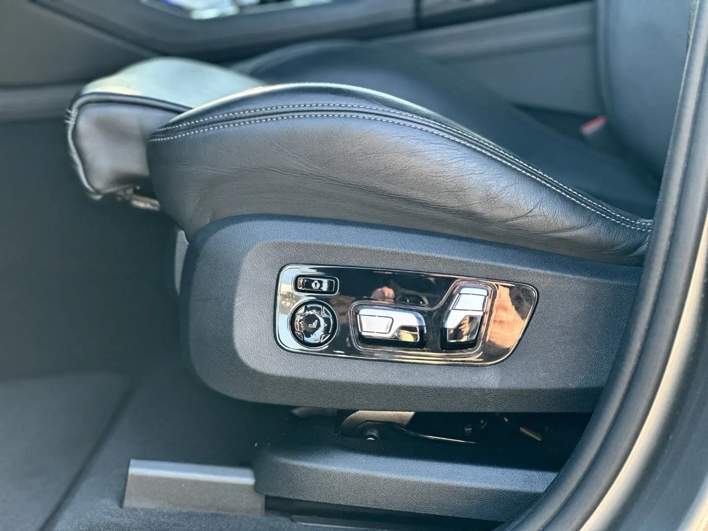 X6 M Competition Gestiksteuerung B&W Surround